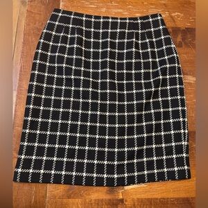 Talbots Black and White Knee/Above Knee Skirt - 100% Wool Shell - like NEW